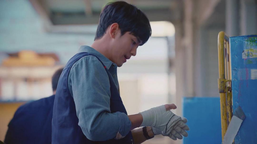 《虽然是神经病但没关系》，如何以“反套路”