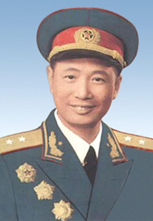 张震：子弹藏身8年，难忘救命新娘，一门出六将，阅兵当天逝世
