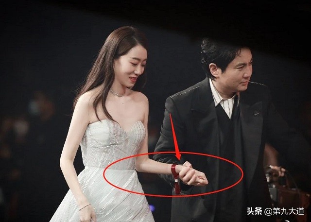 张小斐爆红，各路明星大咖主动搭话，杨幂直接