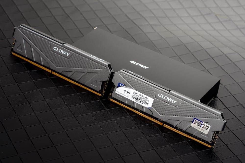 光威“天策”DDR4内存条评测：有了国产内存，都涨了，就内存不涨