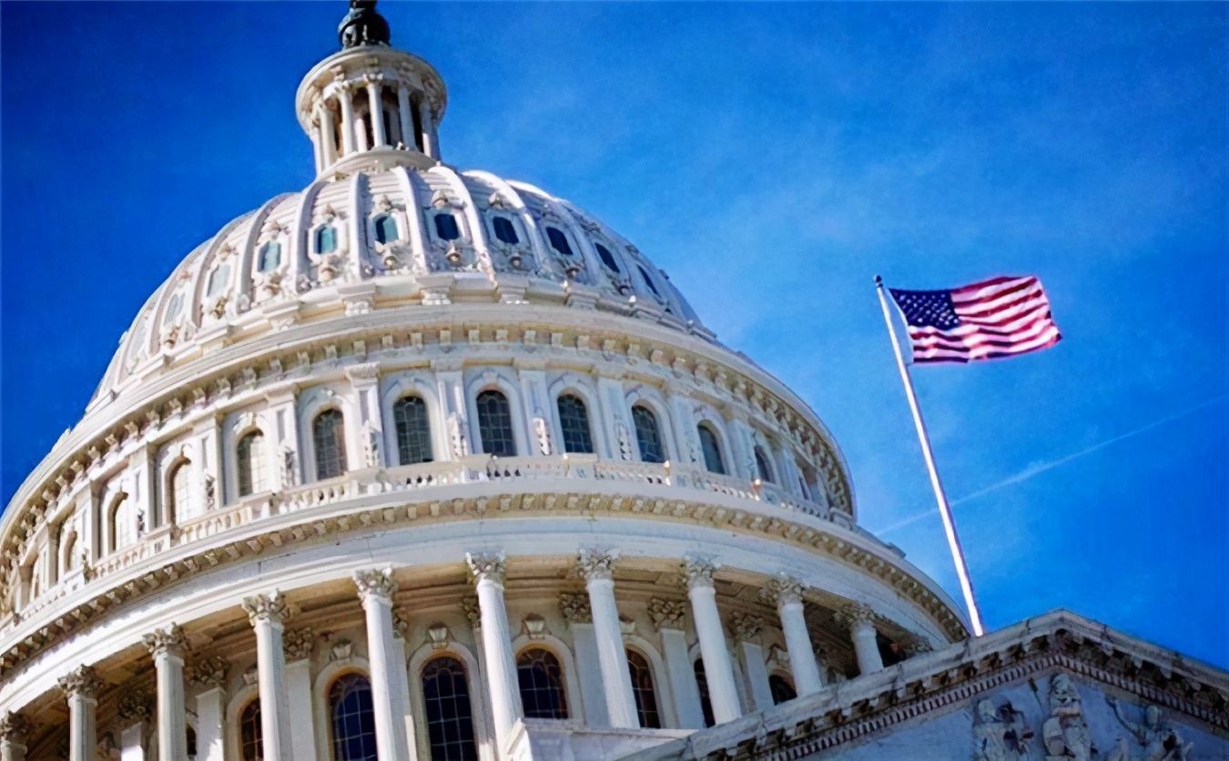 特朗普过关后，共和党马上还以颜色，12州集体起