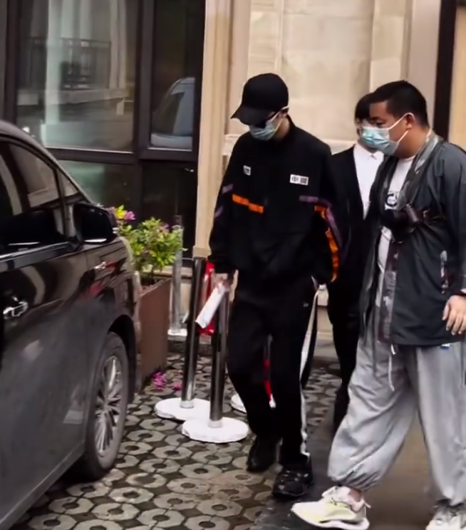 Xiao Zhan is patted " jade bone Yao " difficult still, knock off dare not reply a public house, pat battle of wits to fight brave with era too feel sad