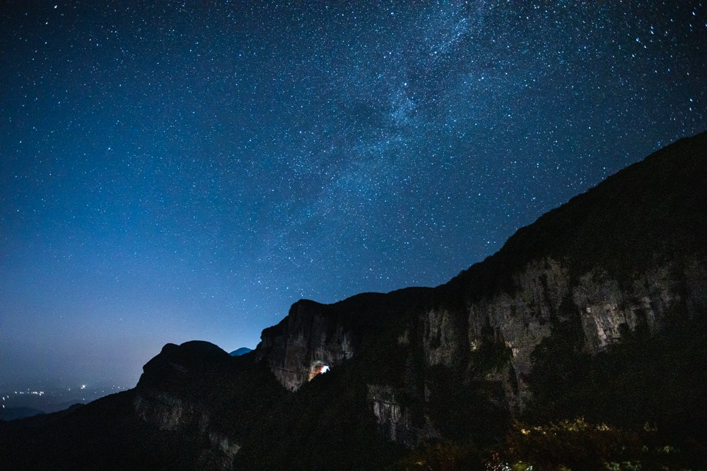 追星逐日金佛山，这样的浪漫名场面你见过吗？