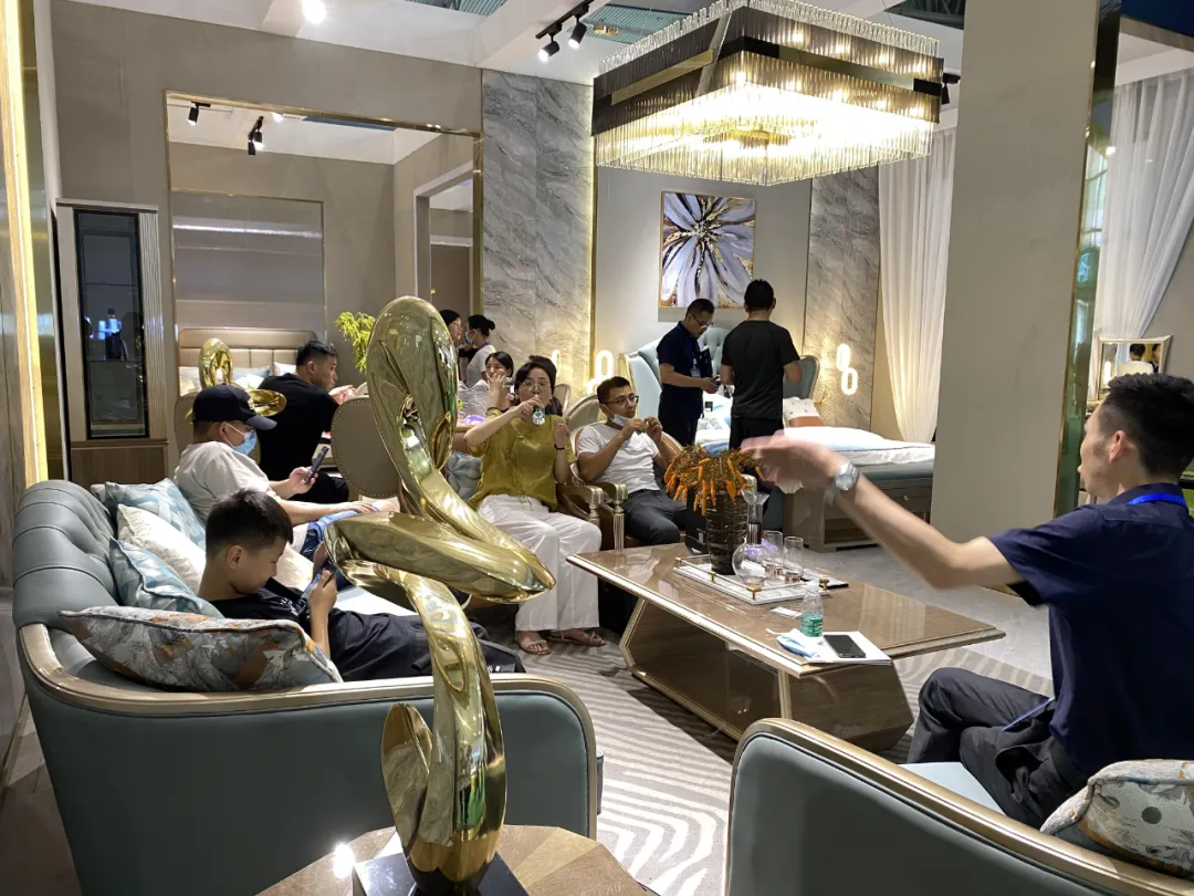 2021成都家具展盛大开幕,新品齐聚潮流首发,领航家居内贸
