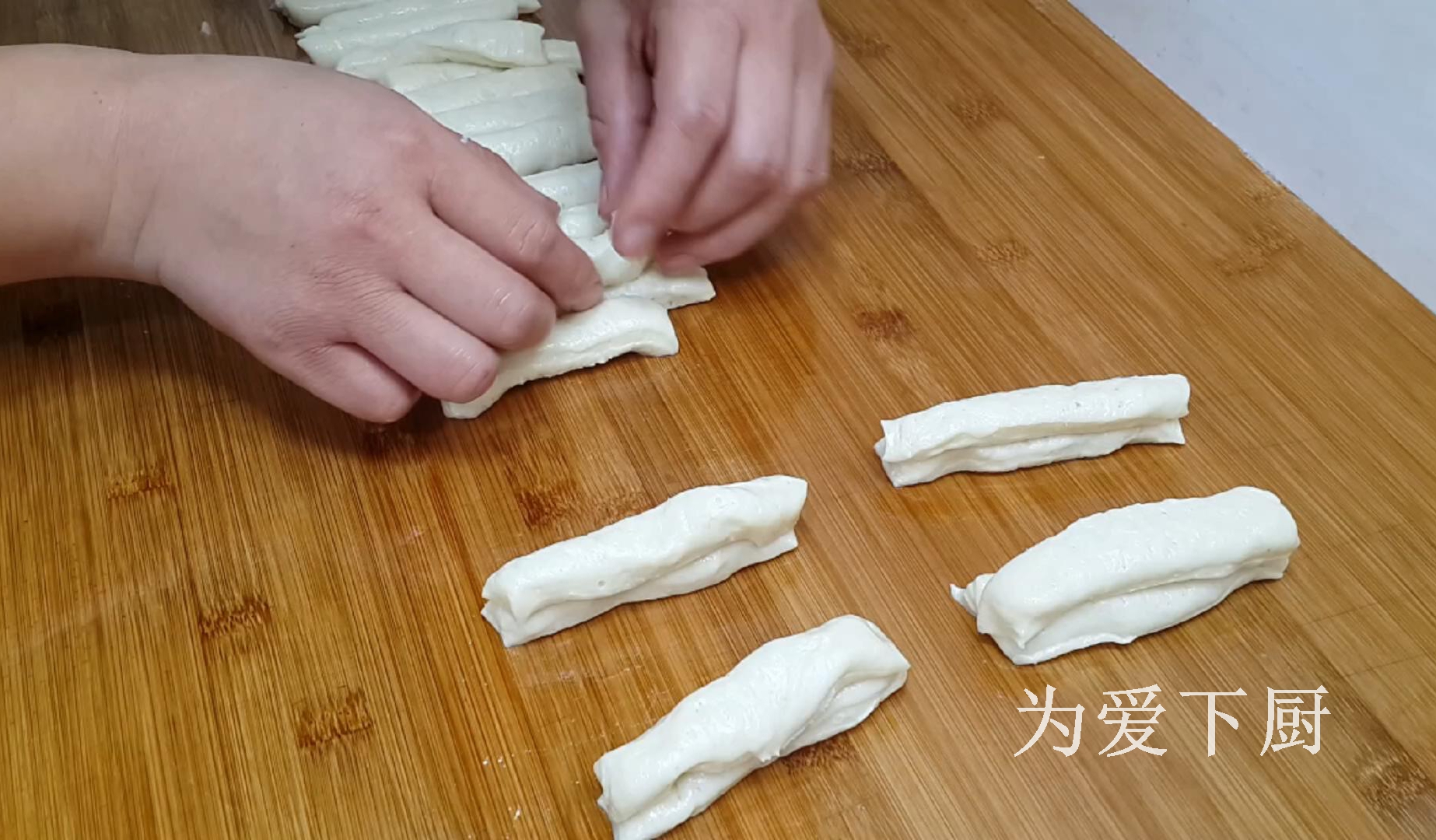 山藥別再煮著吃了，加半斤麵粉，做出創意小油條，學會能開店了