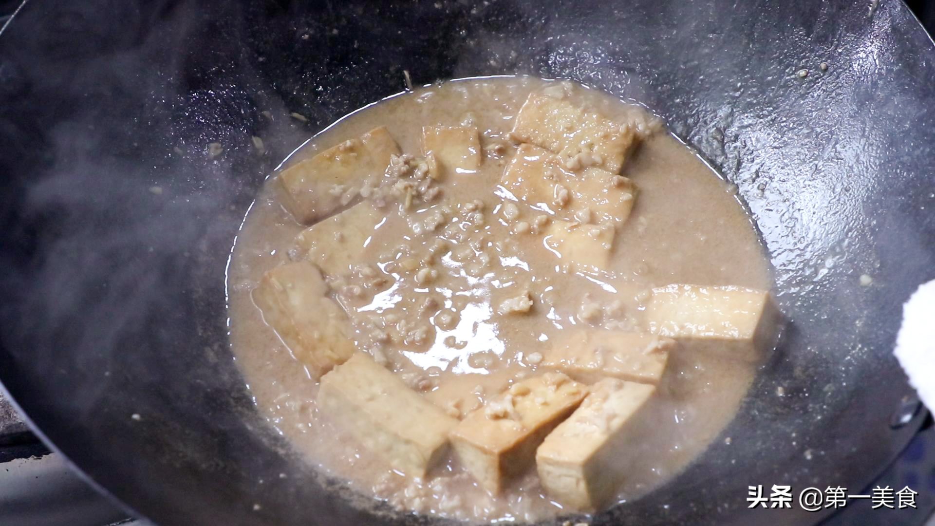 图片[9]-豆腐怎样煎不粘锅 用这2个小技巧 豆腐金黄又嫩 汤汁浓郁入味-起舞食谱网
