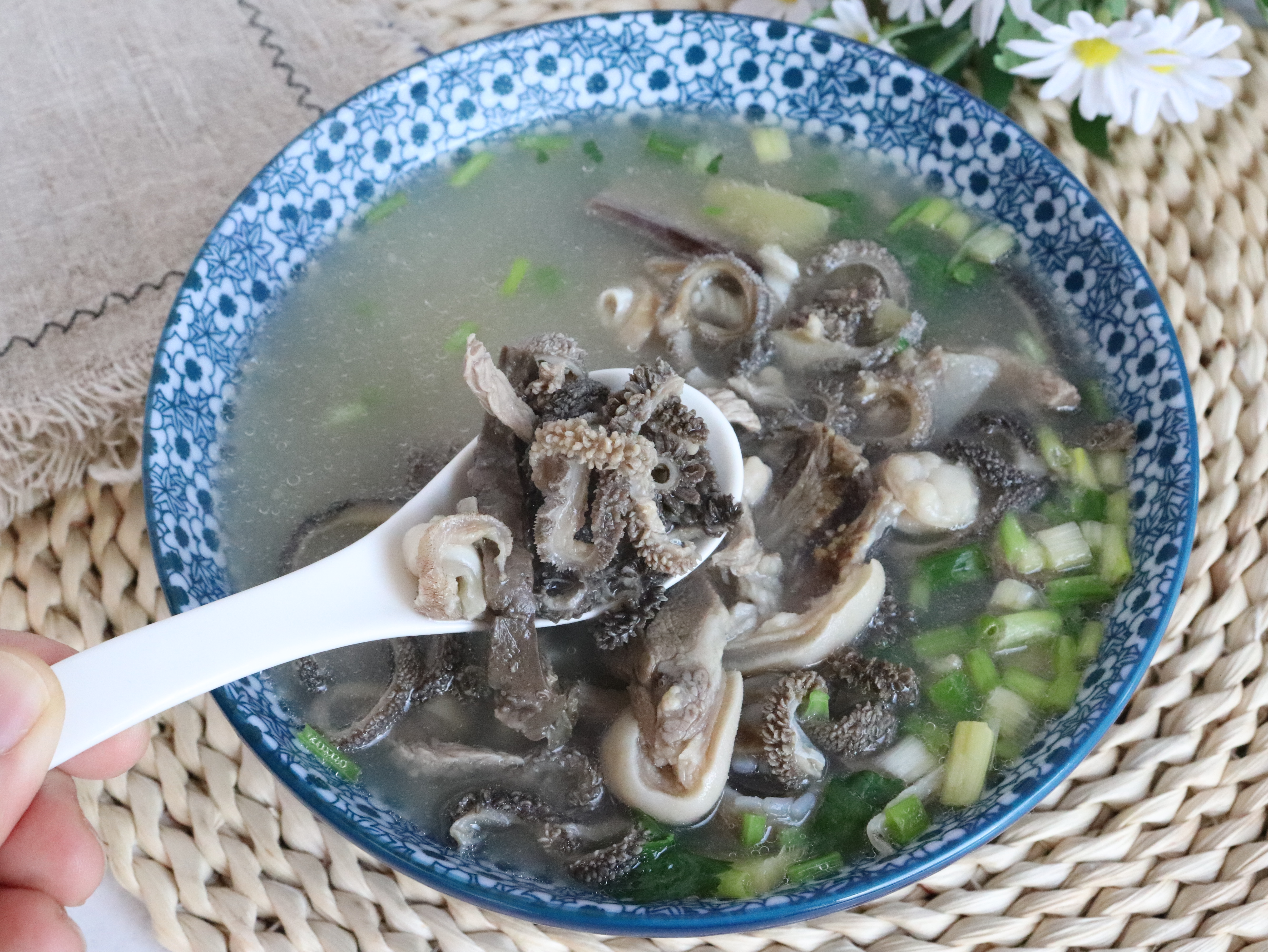 家常版羊杂汤怎么做羊杂汤怎么做不膻