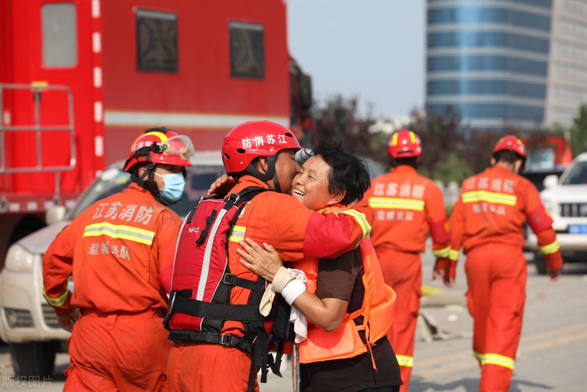 澳门市民：河南暴雨水灾展现出的中国精神，这就是令众多西方国家至今无法探究明白、百思不得其解的中国力量