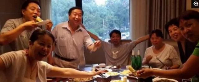 中国人聚餐、日本人聚餐、印度人聚餐，网友：