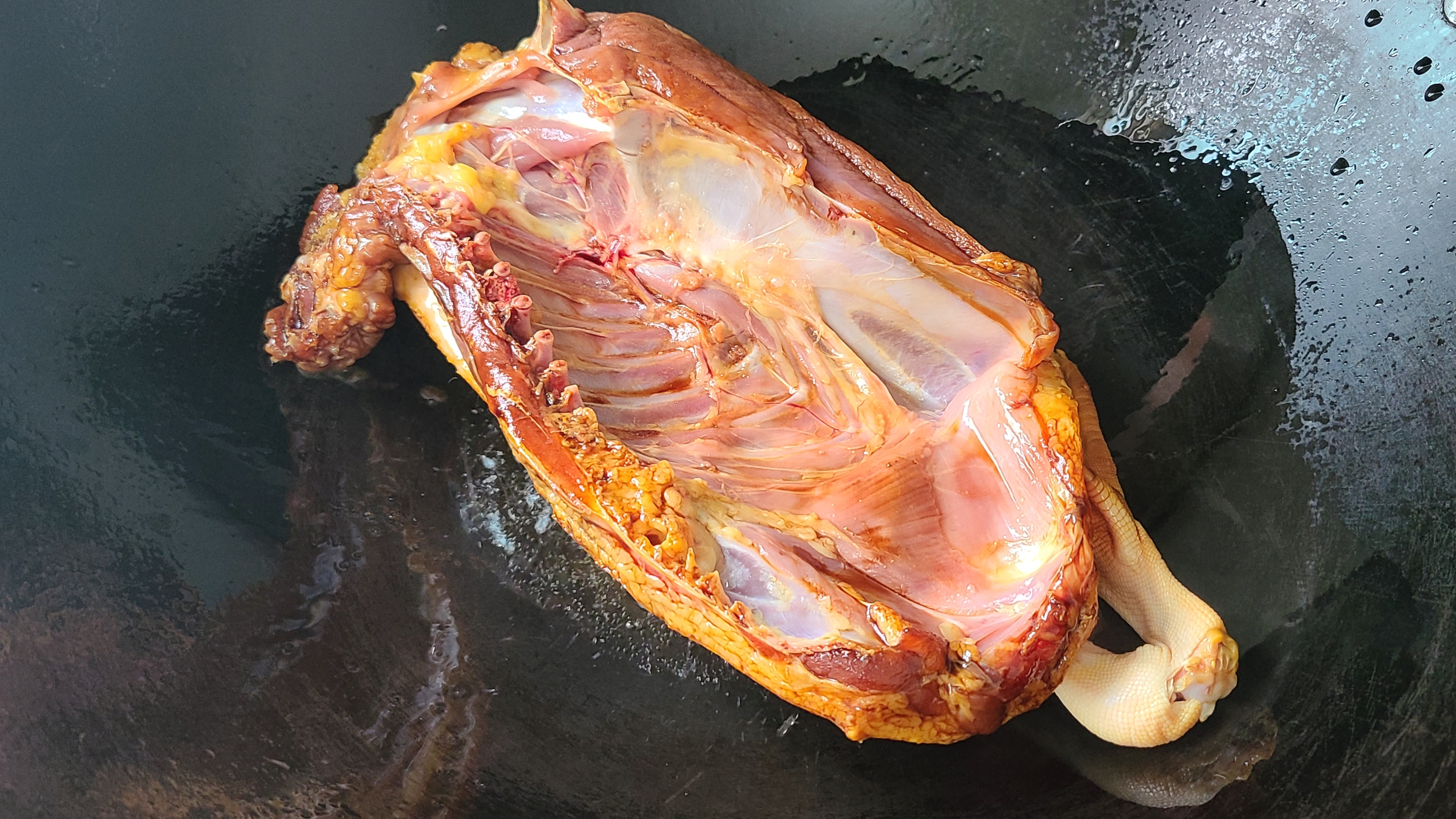 酸梅鴨這樣做太香了，是廣東很出名的家常菜，嫩滑好吃又簡單