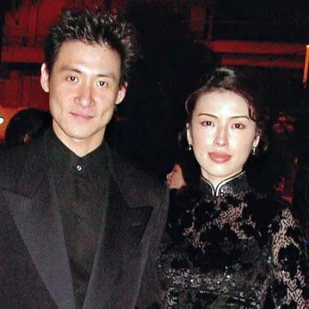 与张曼玉并称最有前途的女演员,罗美薇却选择了张学友,真嫁对了