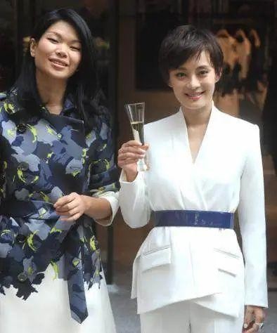 “顶级丑模”嫁“顶级法国豪门”，吕燕到底有何底气？