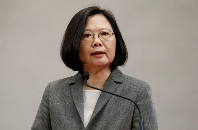 对抗颜色革命，香港必须尽快部署反辱警法或反侮辱公务人员法立法