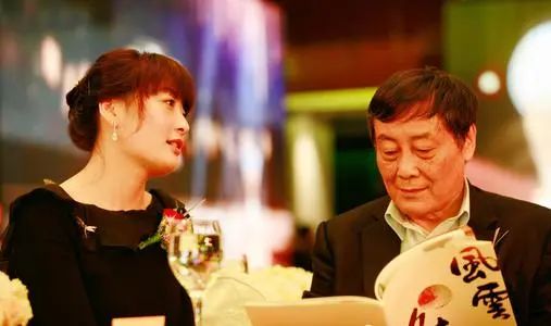 老干妈危机频发？陶华碧儿子一个举动，差点拆了老干妈的招牌