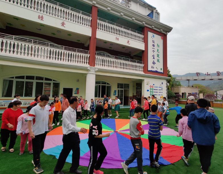 情系特校 共同成长——华幼集团走进四川天府新区特殊教育学校