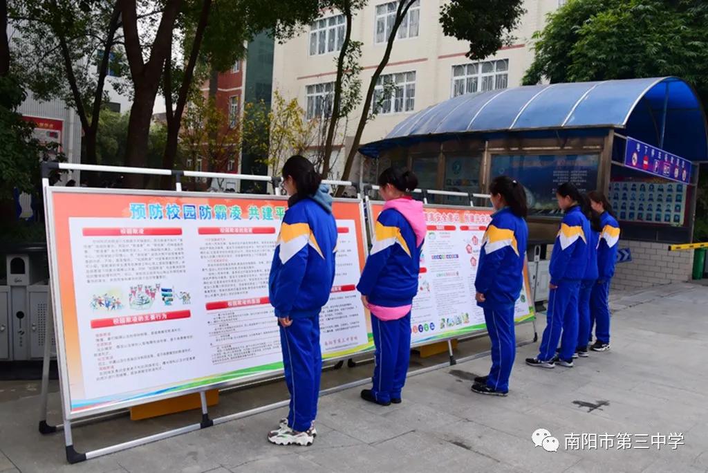 ���쵼�����������е���ָ������