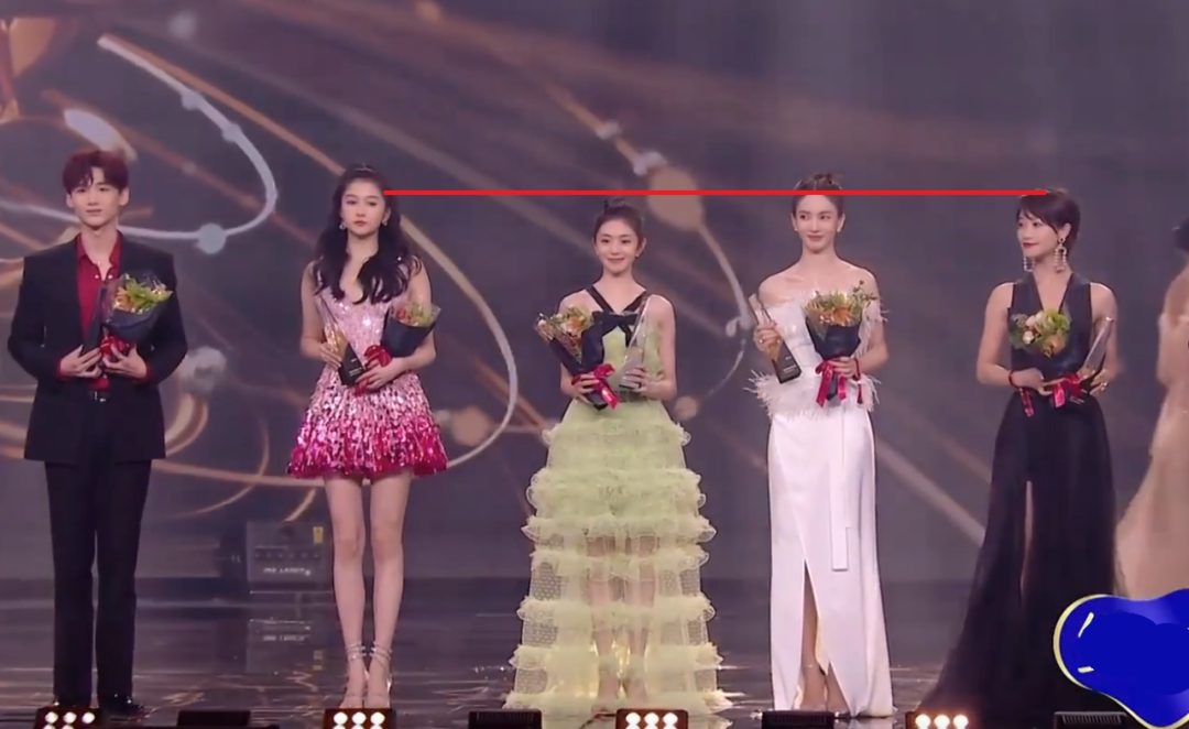 蓝盈莹的真实身高让张柏芝惊讶，其实不少女星