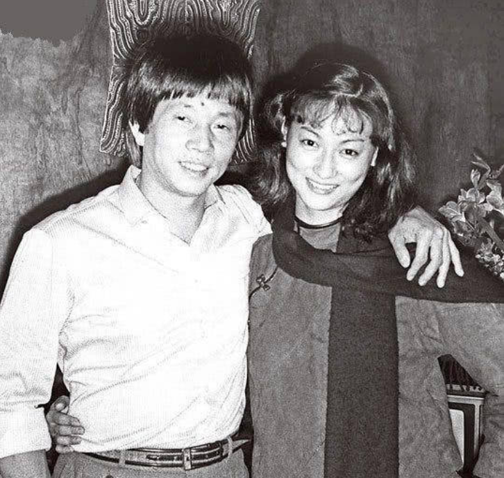 凄涼的劉家班：劉家良去世前原諒妻子，劉家輝在病床上掙扎9年