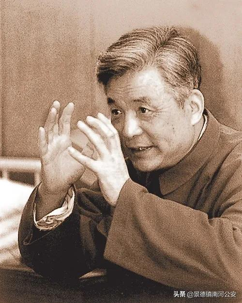 “消失”28年，名字都是机密！去世前夕，中央军委才将他解密！