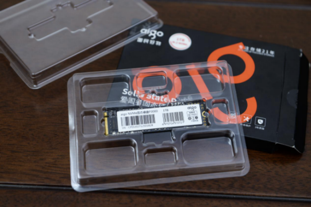 aigo国民好物固态硬盘P7000简评：如何实现PCIe 4.0满速运行