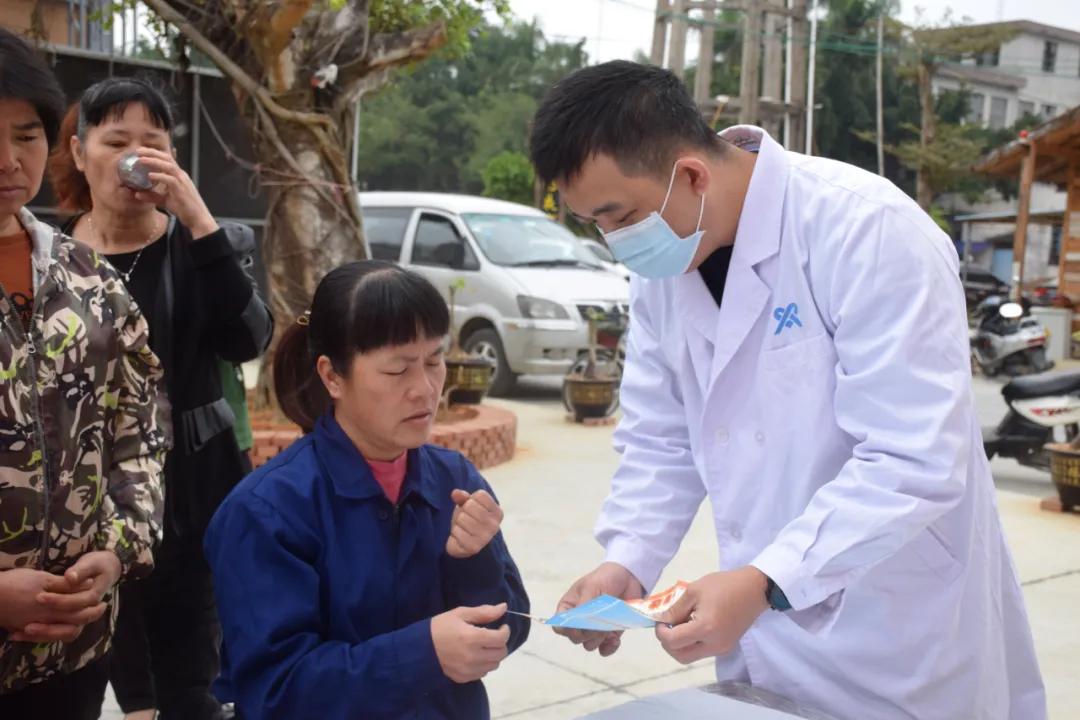 中医中药下乡 健康义诊暖心