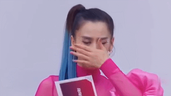 命运是公平的！豪门太太黄圣依，确实不接地气啊