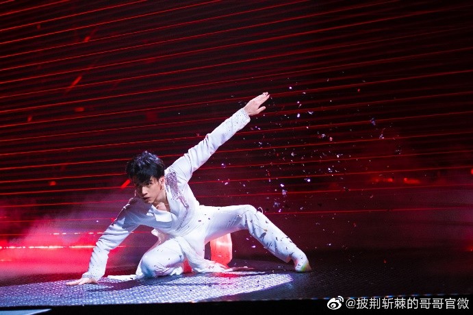 没想到男明星竟然把小红书玩明白了