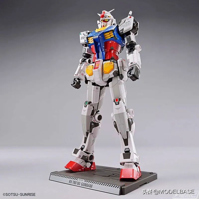 本月发售 万代台场高达基地限定1/48 RX-78F00模型公布更多官图