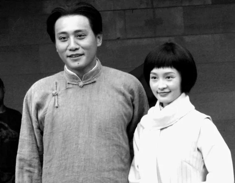 ë��Ӣȥ����֮ǰ����������4�����飬���������Ӳ�������������