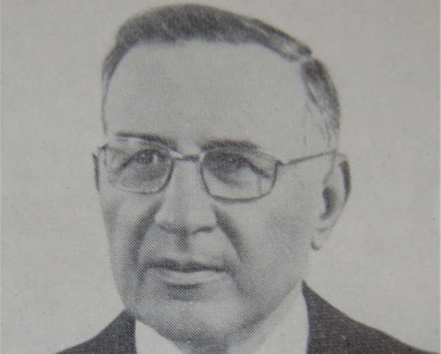 他走了，却留给阿尔巴尼亚百年来最大的谜团：阿总理谢胡自杀之谜