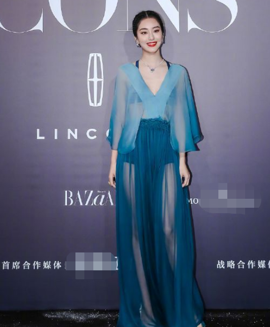 谢霆锋穿棉袄、杨颖杨紫冷得发抖、朱珠挺孕肚