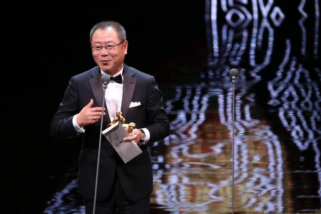 赵本山、范伟为何分道扬镳？当年《卖拐》严重