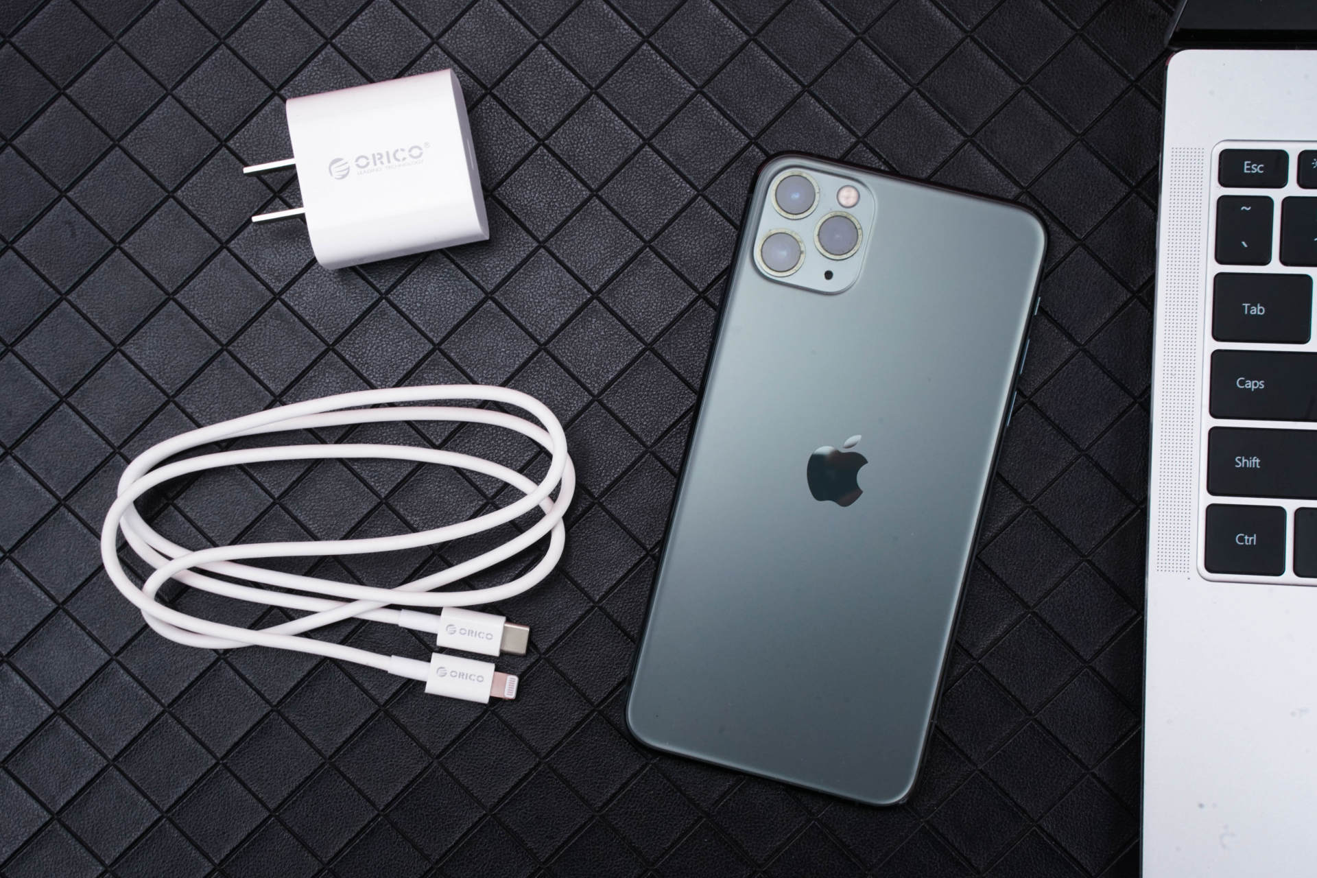 ORICO充电器套装，快速解决多种手机没电问题