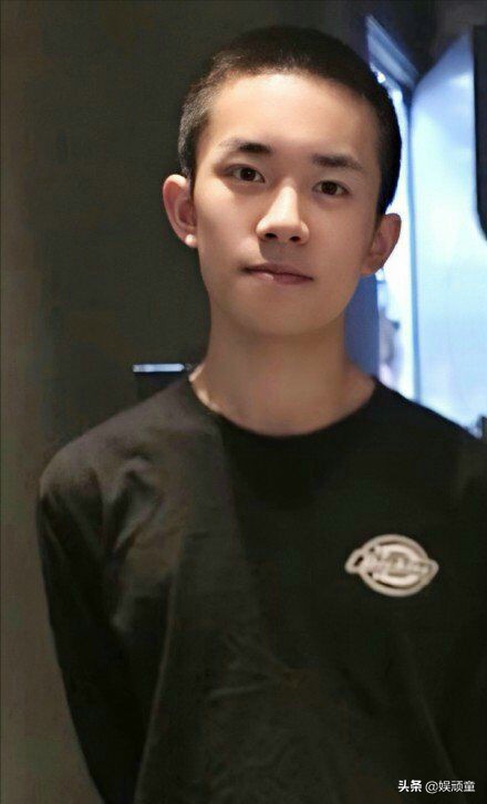 “寸头造型”很帅的三位男星，李现排名第三，第一是他无人争议