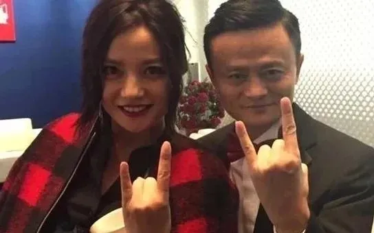 赵薇被封杀,真相比你想象的复杂