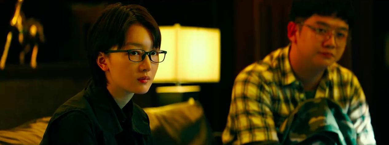 电影《坚如磐石》，三代戏骨合作，