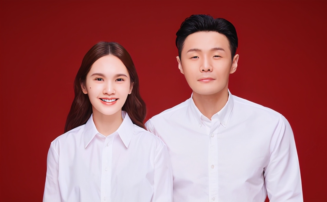 花式秀恩爱，杨丞琳晒狗界李荣浩，粉丝直言：他眼睛没这么大