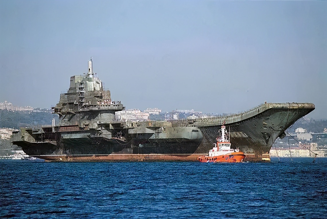 ������������ֻ��һ���������ӣ�������8000�๫���·;