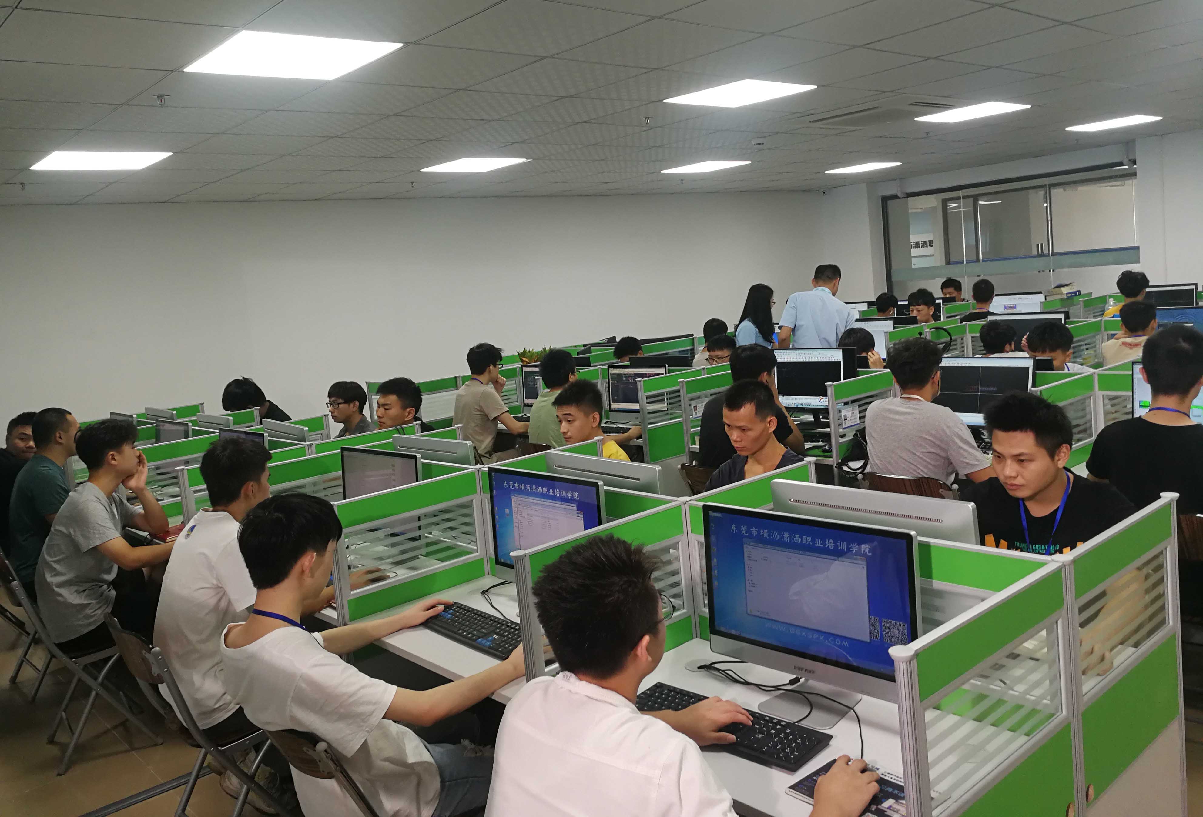 常州五金模具设计培训GU曲面分割面的技巧