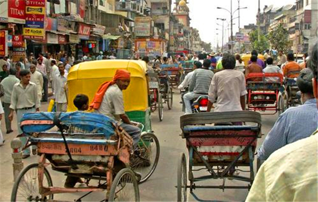 印度中产阶级标准：每天所有支出达到2美元，中国标准是什么？