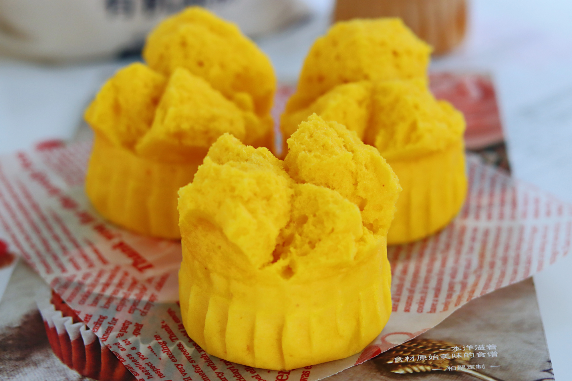 女人要多吃它，鬆軟香甜又養顏，不用揉麵，個個開花，比蛋糕好吃