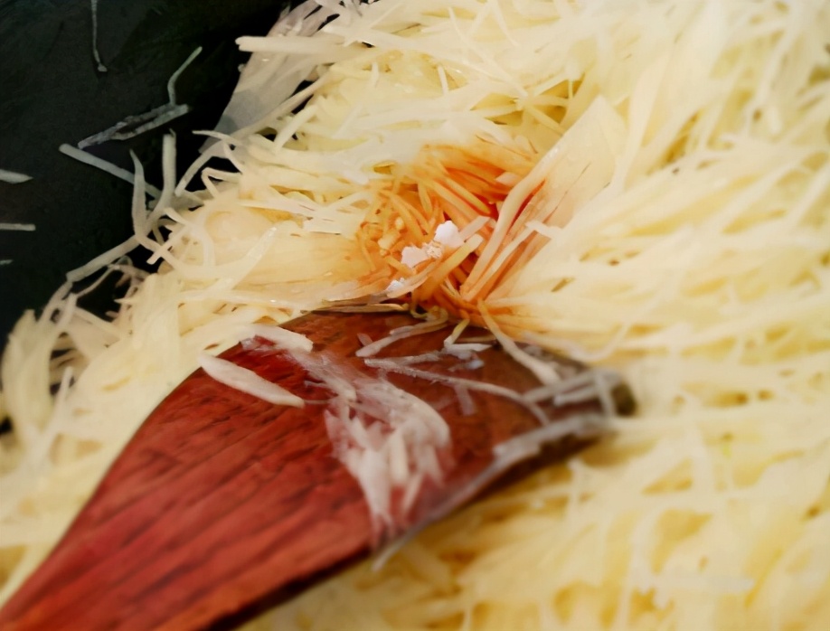 图片[5]-醋溜土豆丝的做法步骤图 土豆丝爽脆好吃更下饭-起舞食谱网