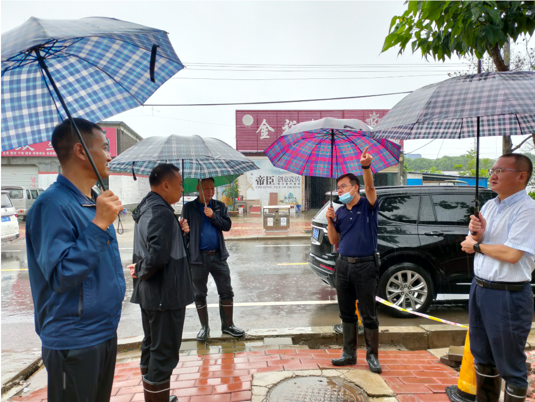 荥阳市京城路街道党工委书记张建东,办事处主任蔡磊等陪同参加.