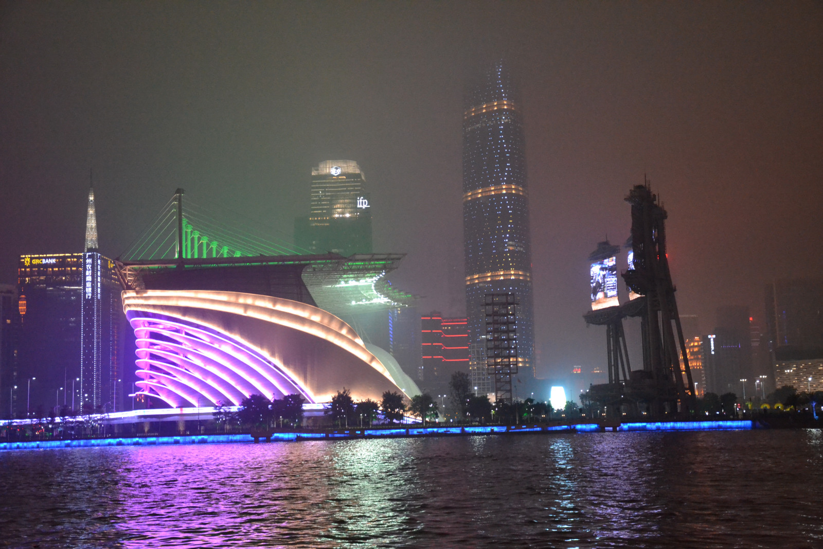 2020年一季度，深圳市GDP约为香港的97%，那广州市