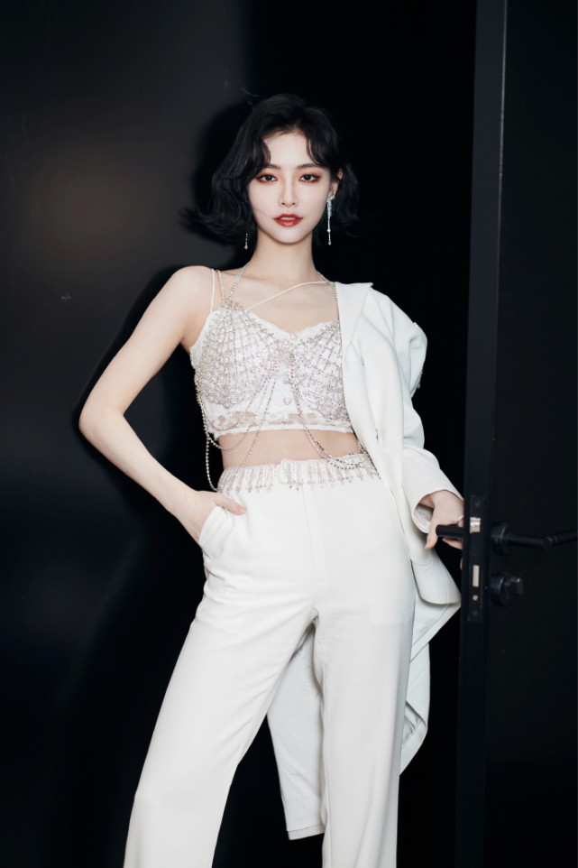 THE9 journey lacks one person again, it is absent, meaning but big different