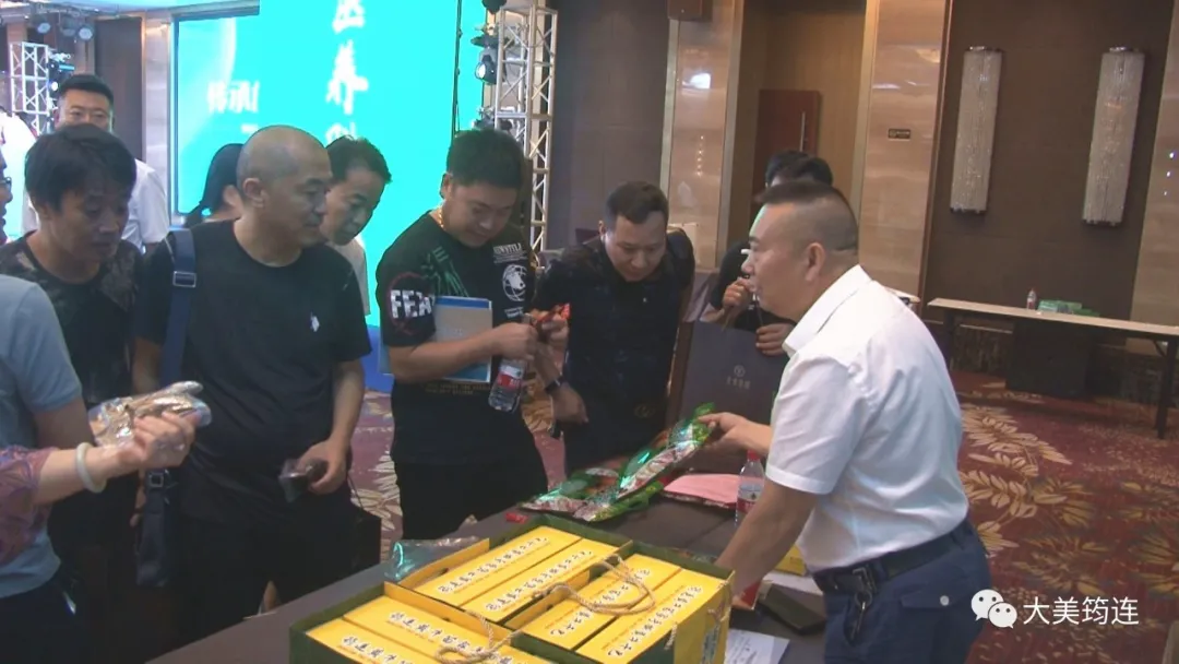 筠连在江西景德镇市举行中医药产业招商推介会！