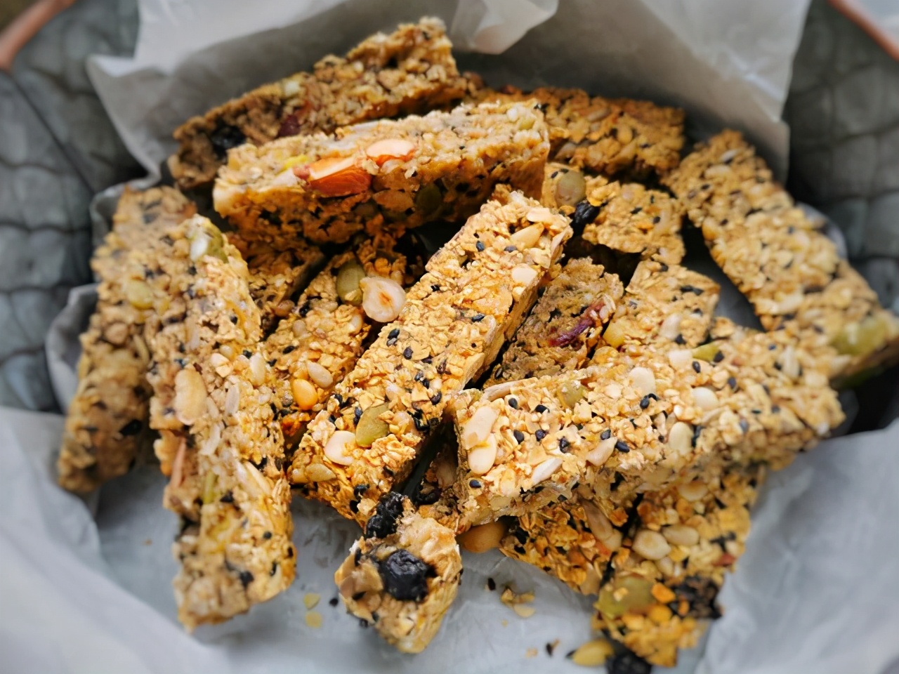 無油無糖，自製燕麥堅果能量棒，飽腹感極強，代餐零食都合適