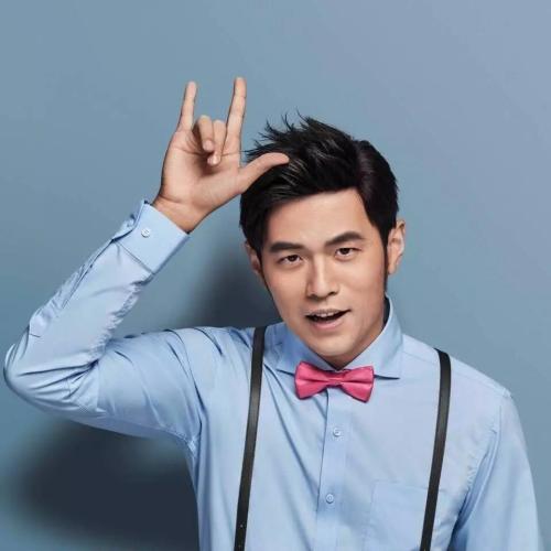 吴费曼追星失败，给周杰伦发私信被拒，听到中二少年心碎的声音