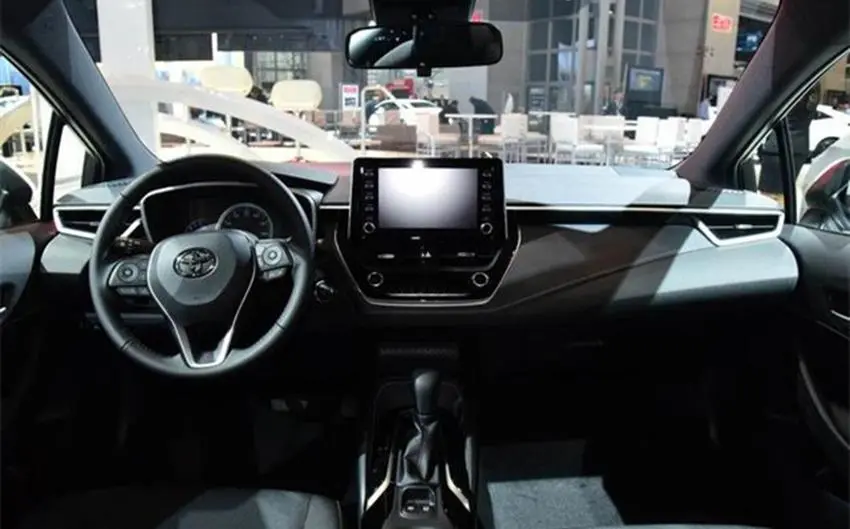 丰田这次厉害了小“凯美瑞”将上市油耗5L不足