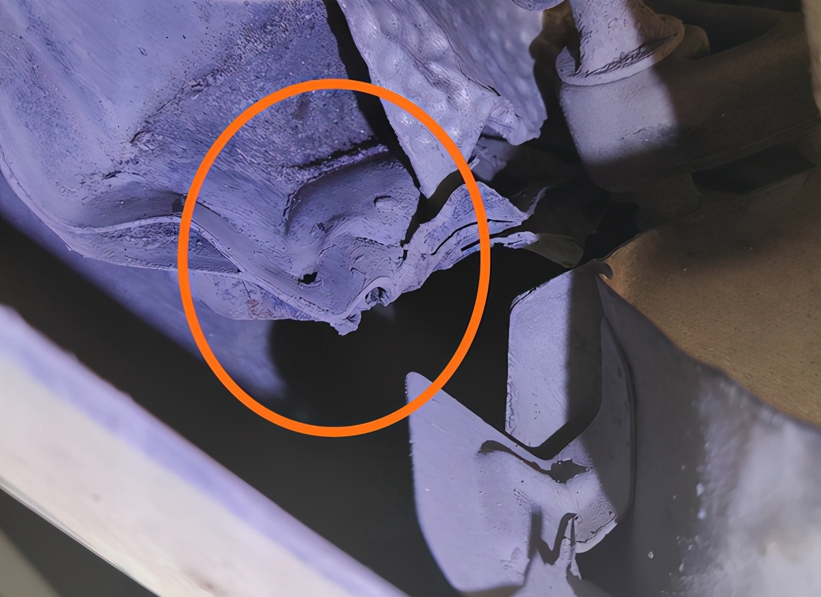 一車兩個銘牌，7萬的老銳志究竟為哪般？
